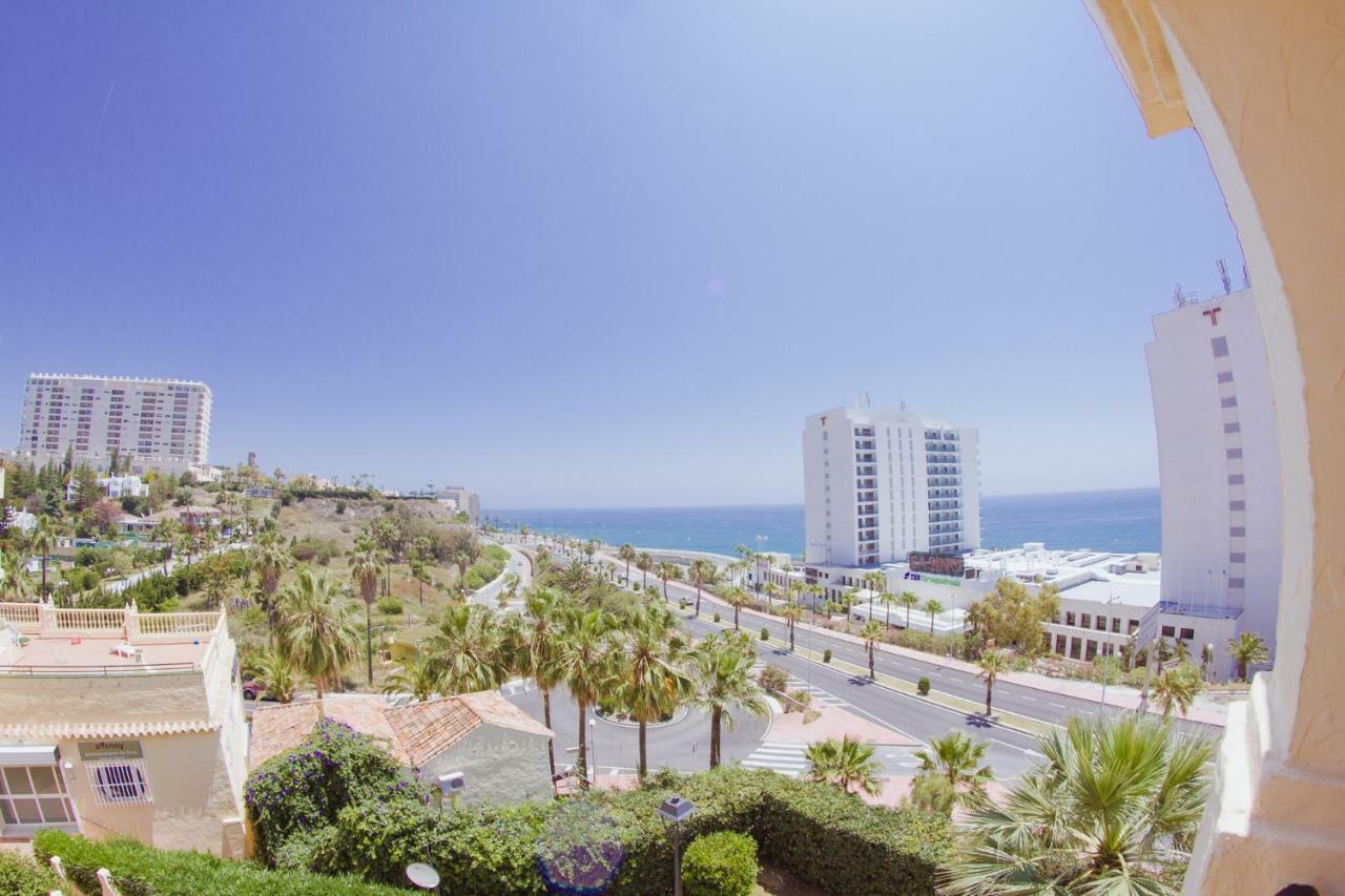 Casinomar Frente Al Mar Apartment Benalmadena Bagian luar foto